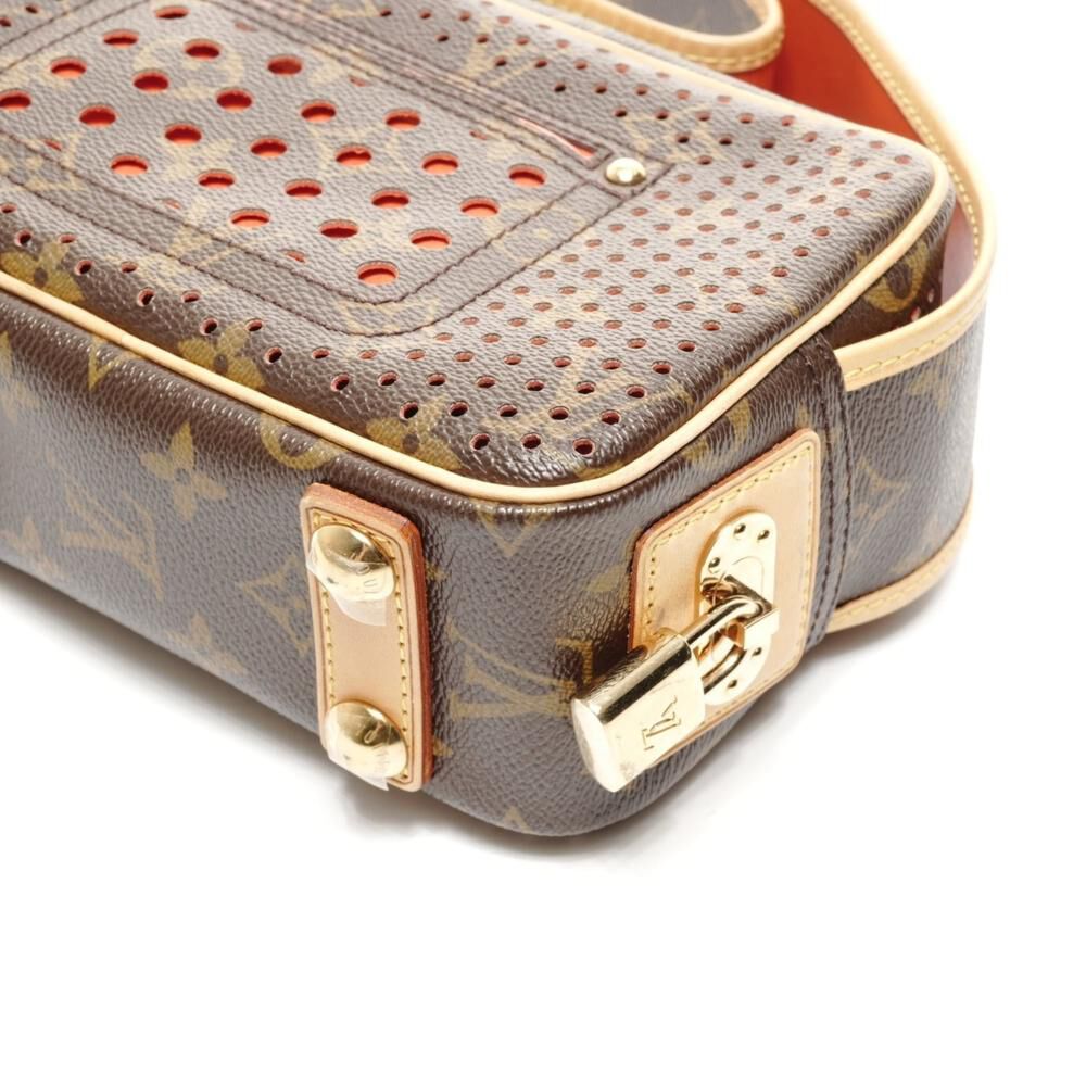 Louis Vuitton Shoulder Bags