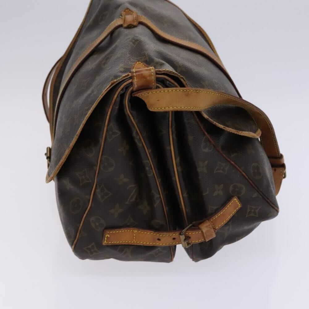 Louis Vuitton Saumur