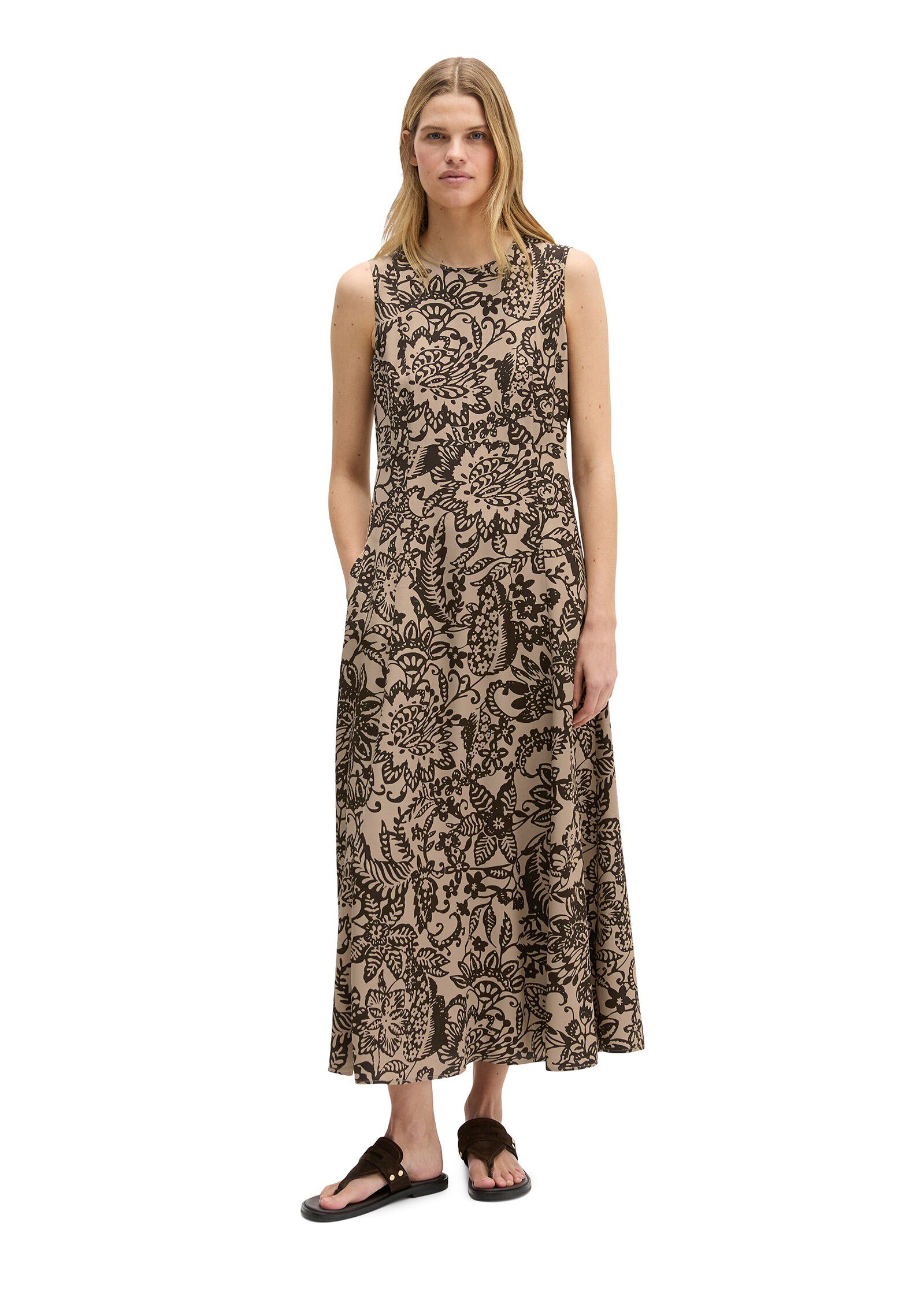 Dress, feminine silhouette, cutline