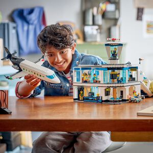 60502 Lufthavn med fly