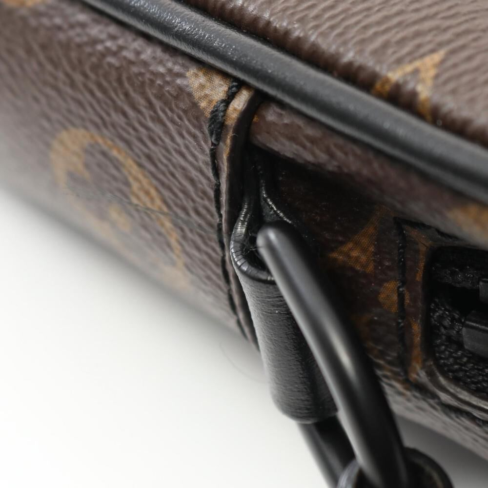 Louis Vuitton Shoulder Bags