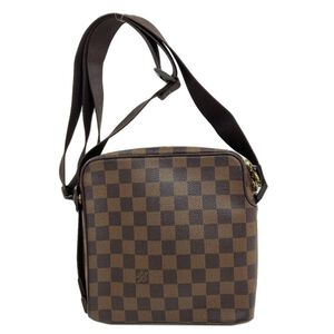 Louis Vuitton Shoulder Bags
