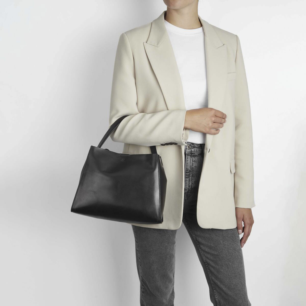 RayneMBG Bag, Antique