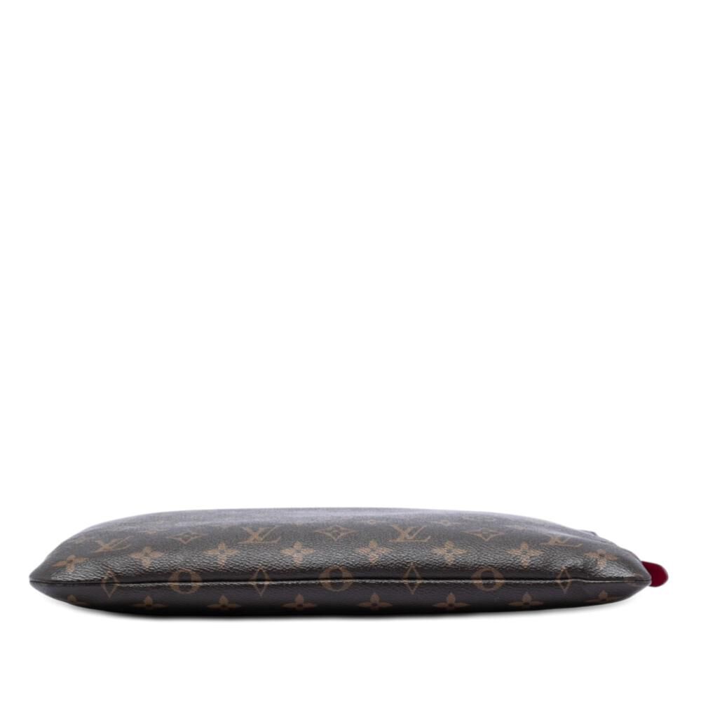 Louis Vuitton Clutch