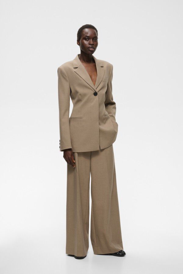 CAPRIEIW BLAZER