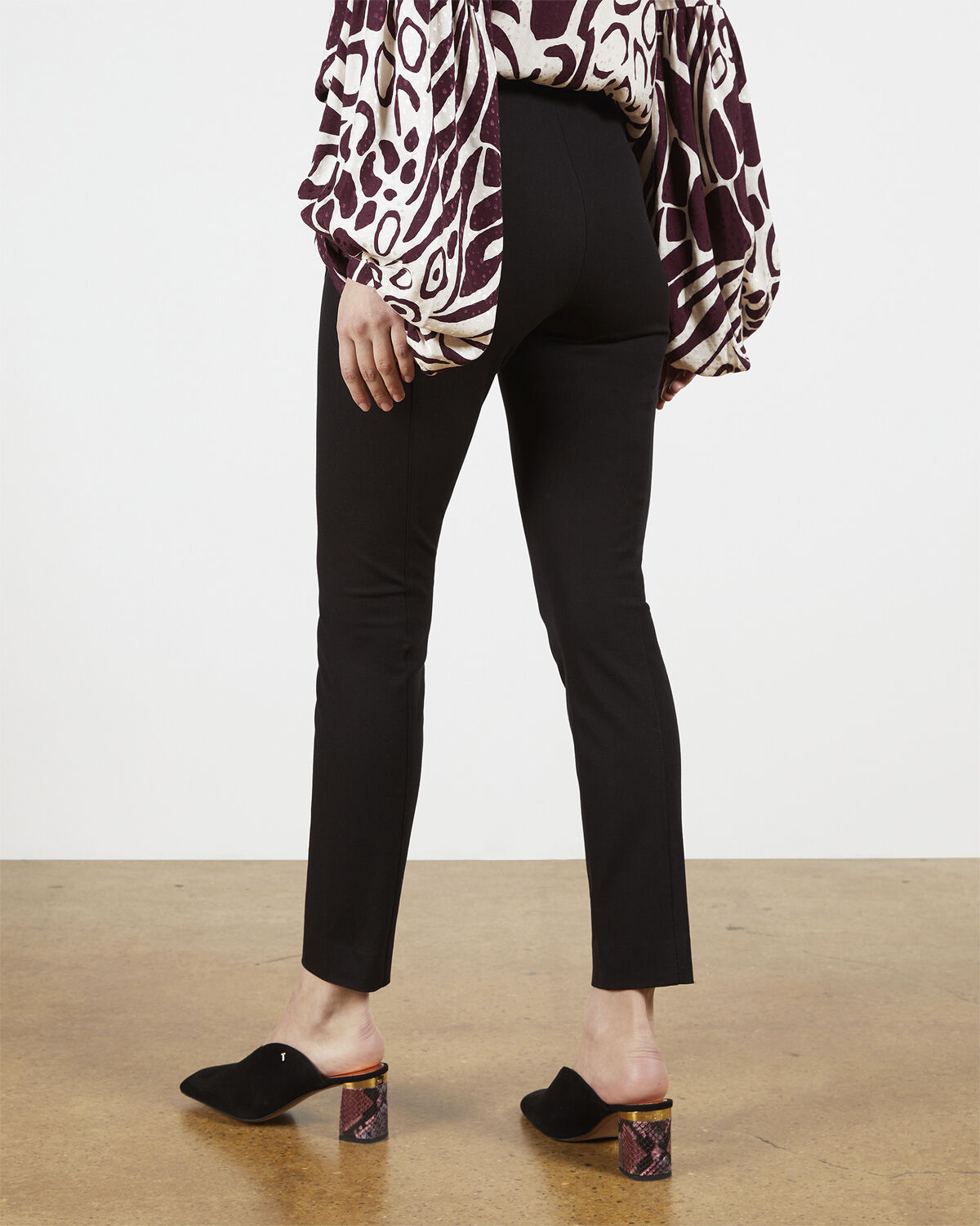 CALYA SEAM DETAIL TROUSER