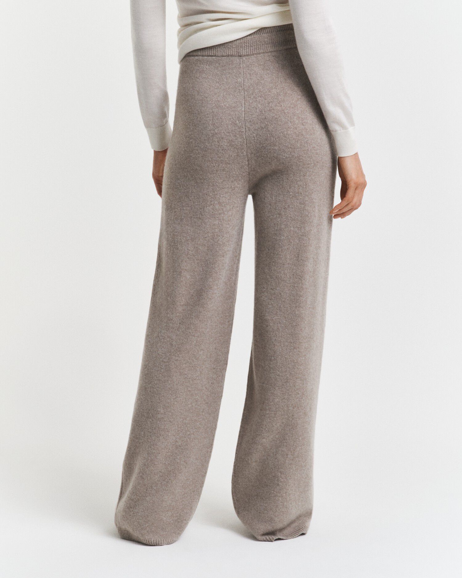 WOOL KNITTED PANTS