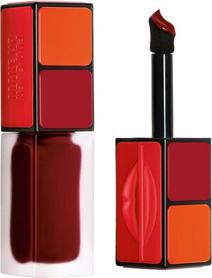 En multifunktionel flydende blush til kinder, l&aelig;ber og &oslash;jne, uden afsm