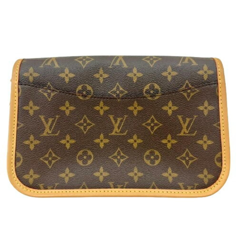 Louis Vuitton Shoulder Bags