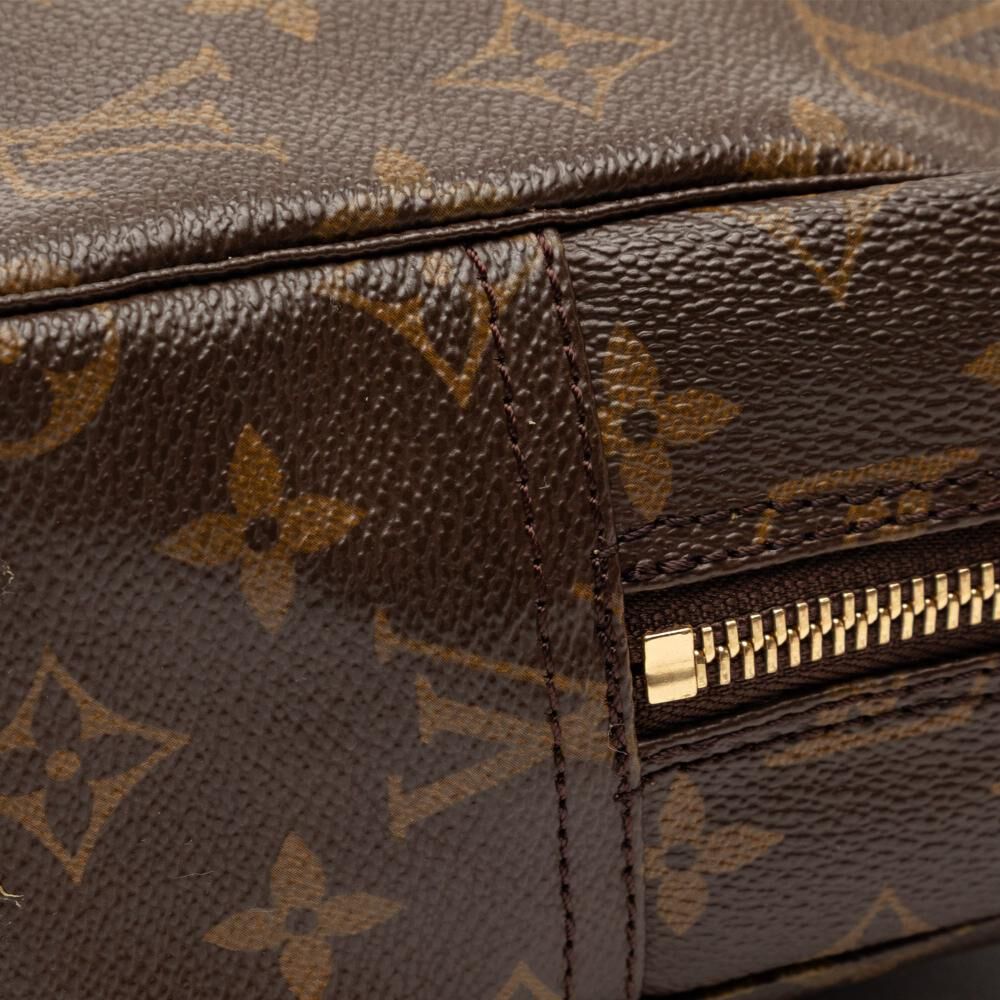 Louis Vuitton Trousse Toilette