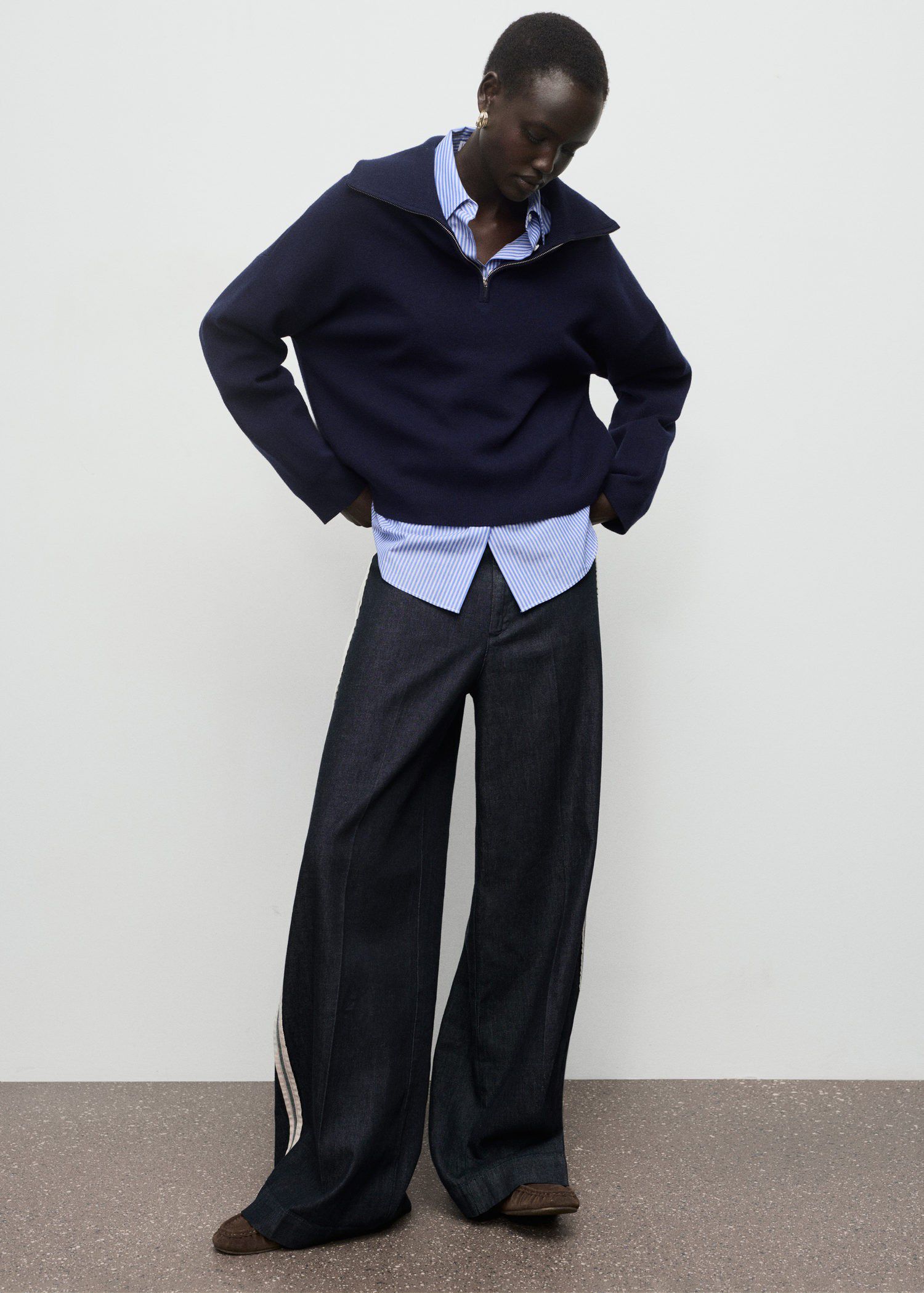 Wide-leg striped jeans