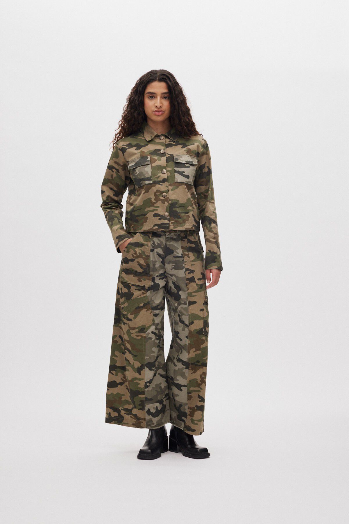 Camo patchwork pants - Niva