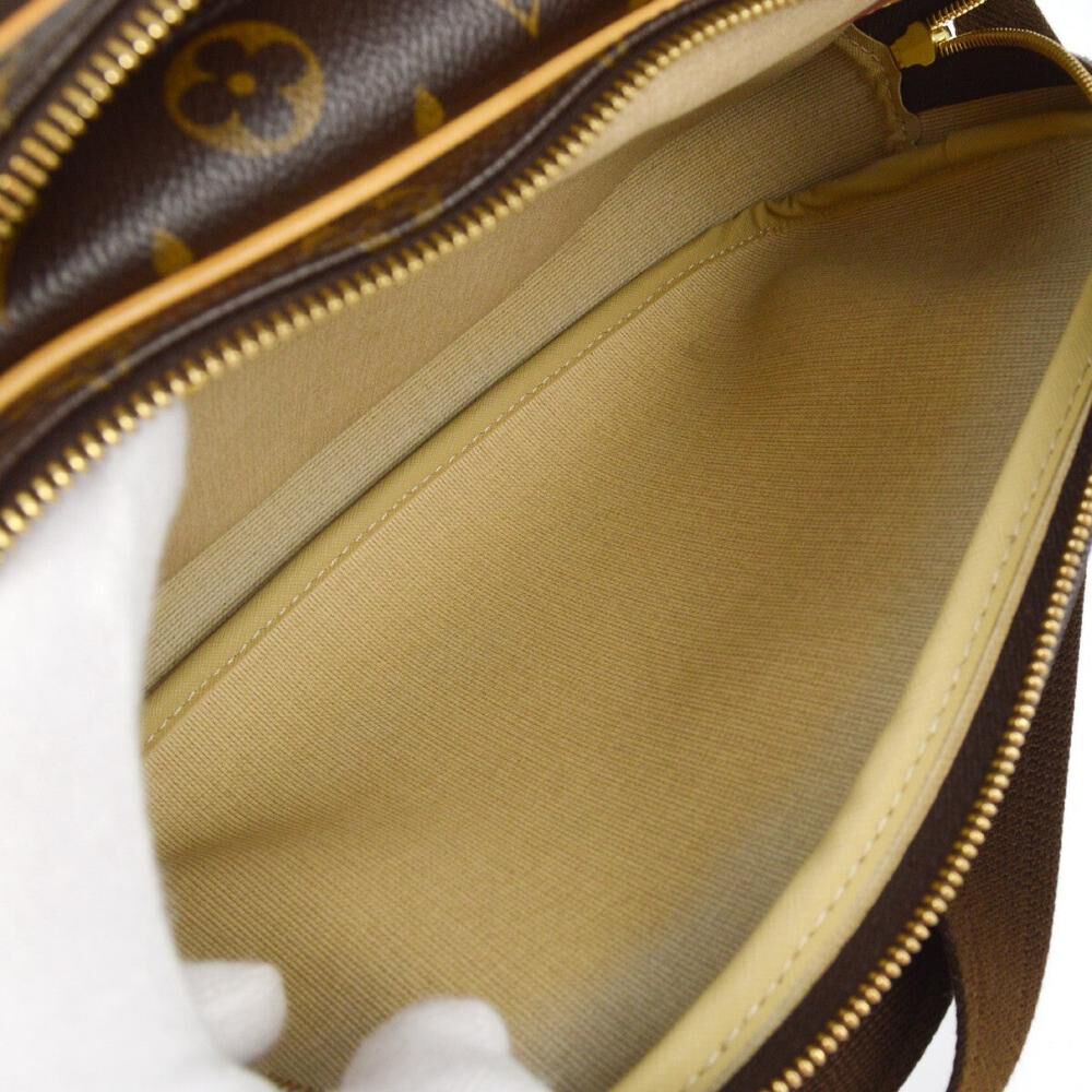 Louis Vuitton Reporter