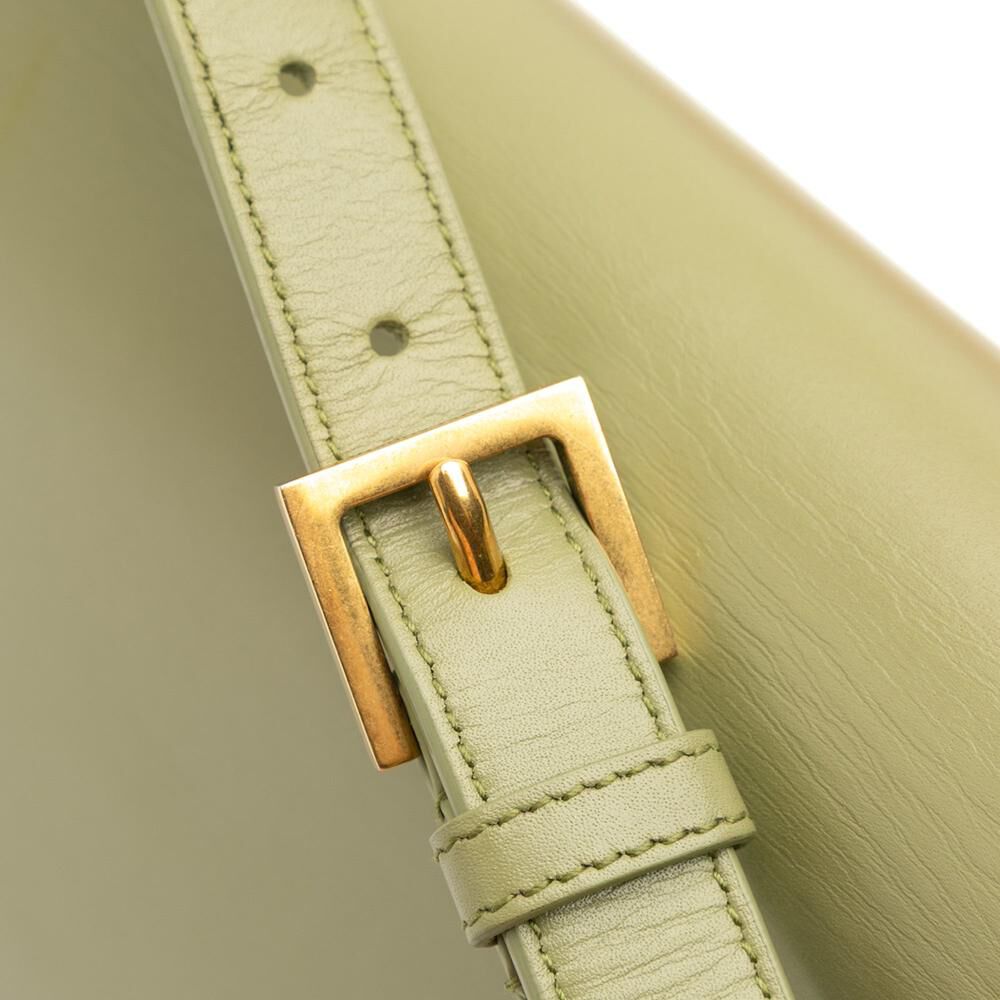 Yves Saint Laurent Shoulder Bag