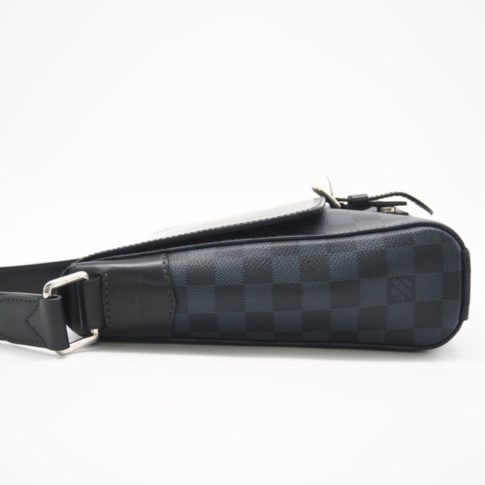 Louis Vuitton Shoulder Bags