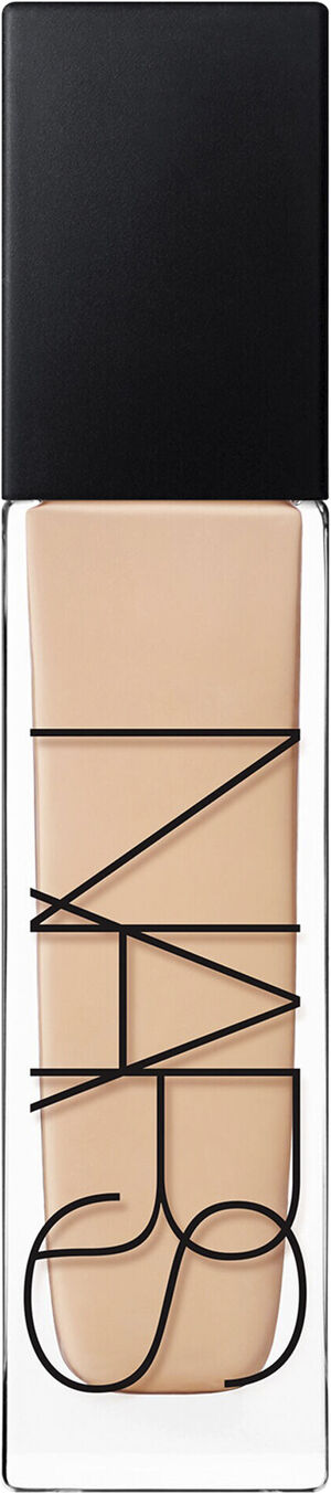Natural Radiant - Longwear Foundation