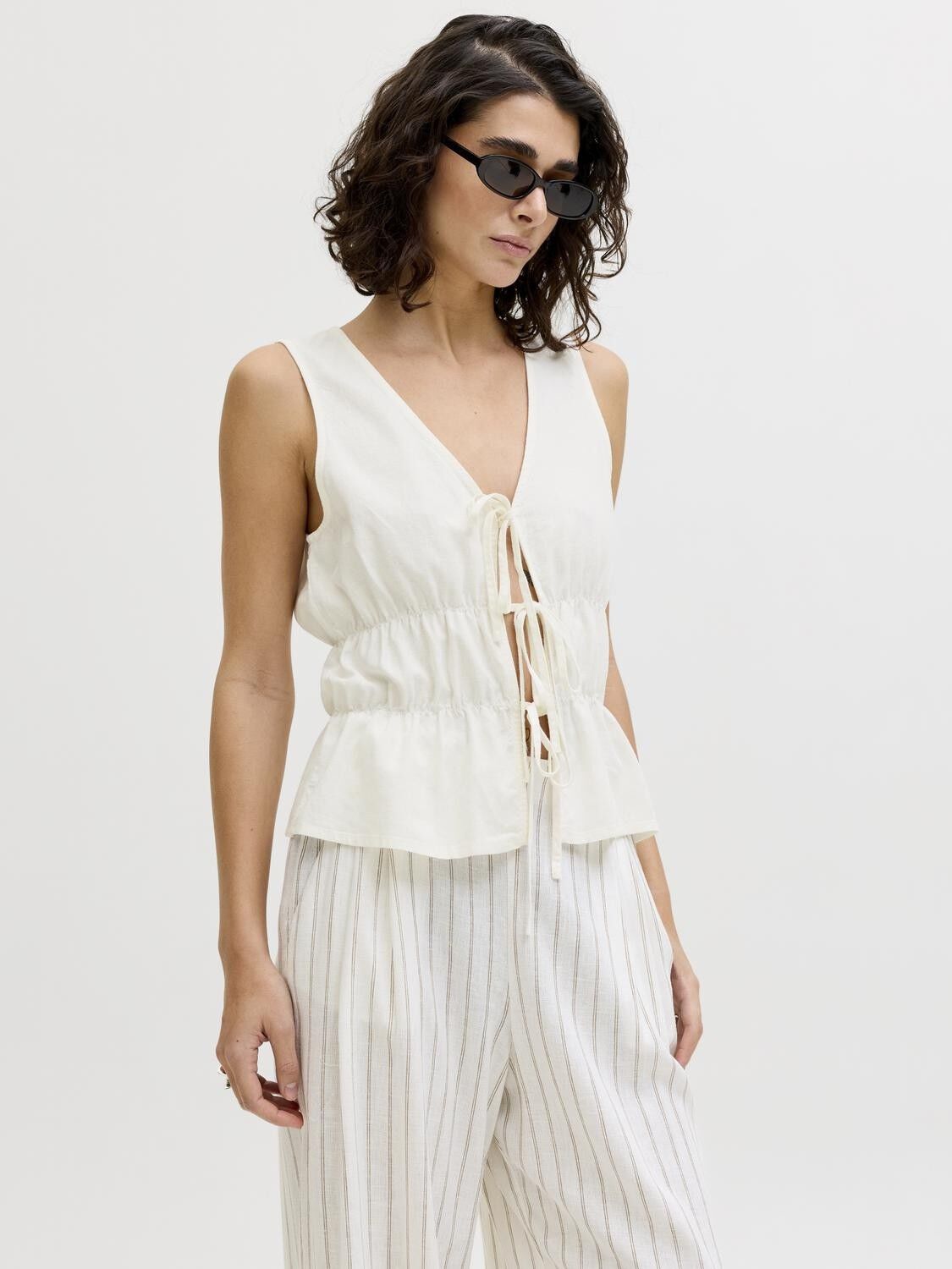 JXALMIRA LINEN BLEND TIE SL TOP WVN