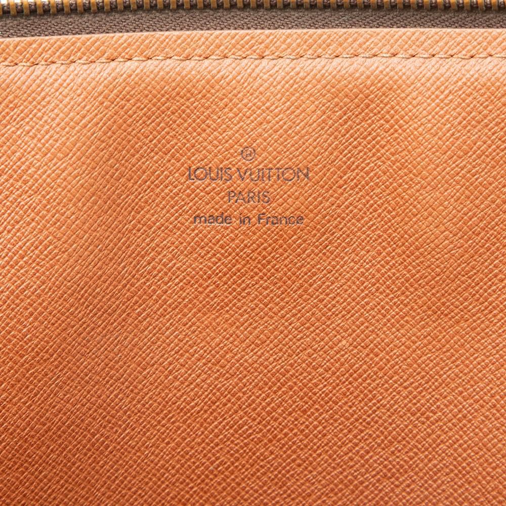 Louis Vuitton Poche Documents