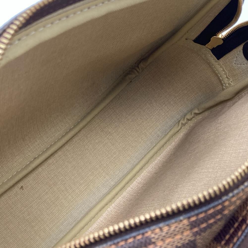 Louis Vuitton Reporter