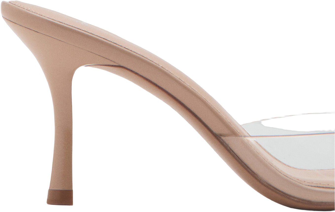 Pointed heel sandals