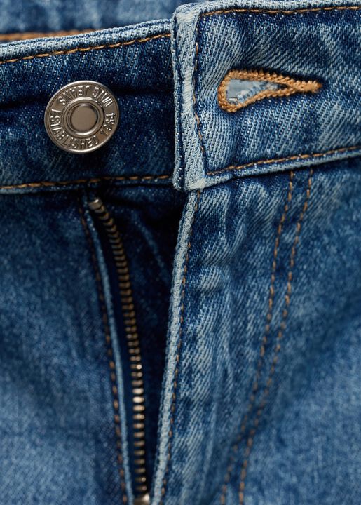 JEANS. -- NEWMOM