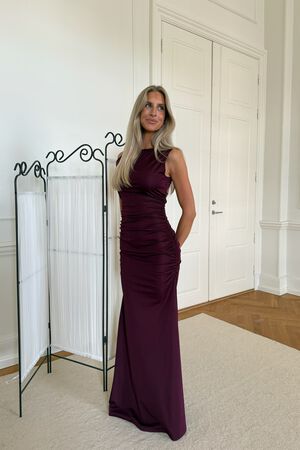 AnnaIC Maxi Dress