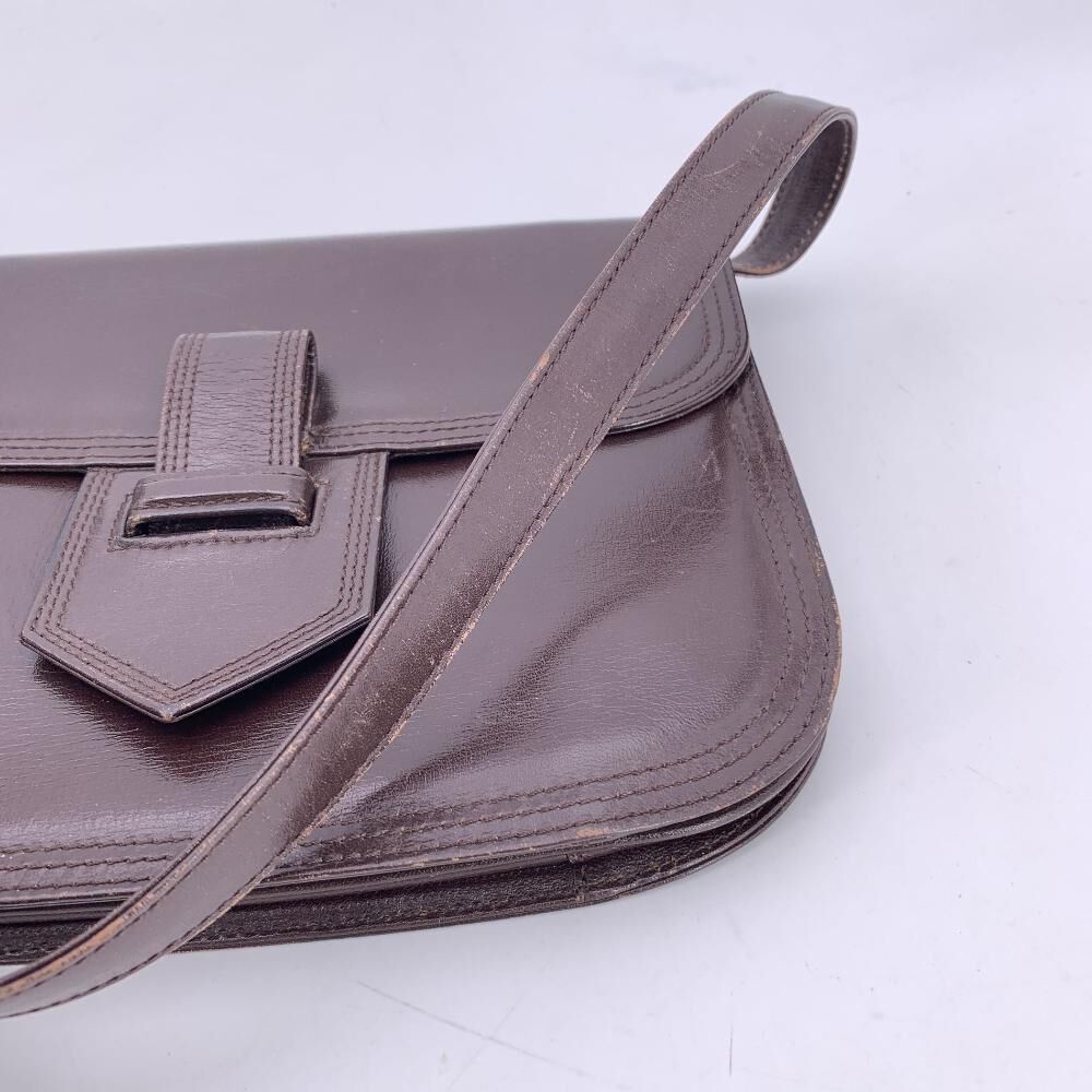 Yves Saint Laurent Shoulder Bag