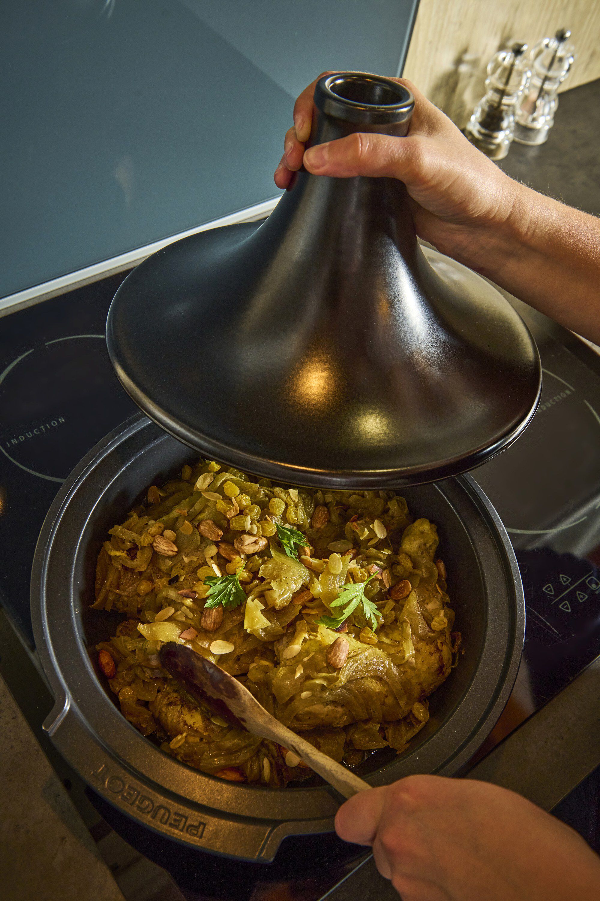 Tajine sort 30 cm.