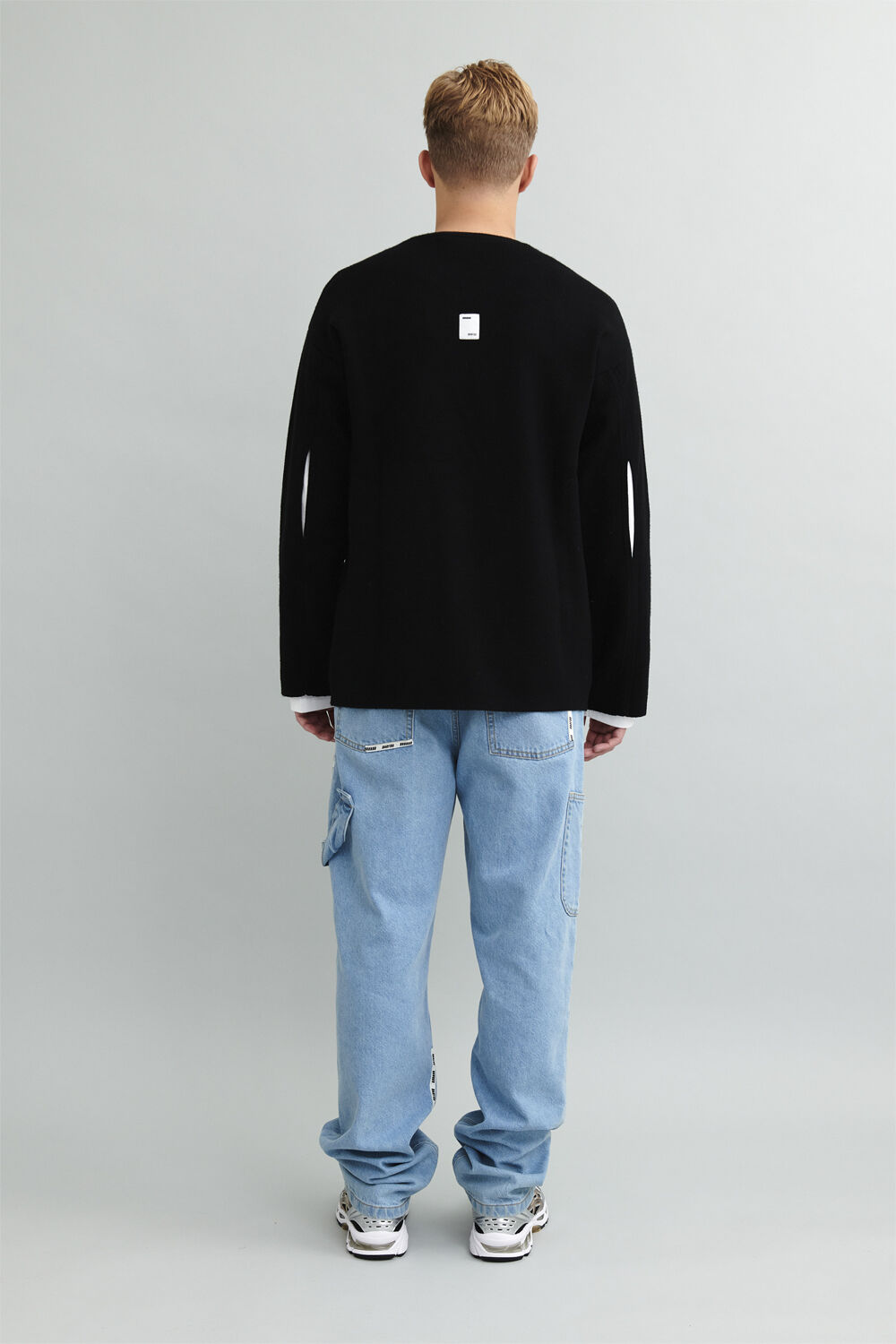 Excursion'' Elbow Slit C-neck Knit
