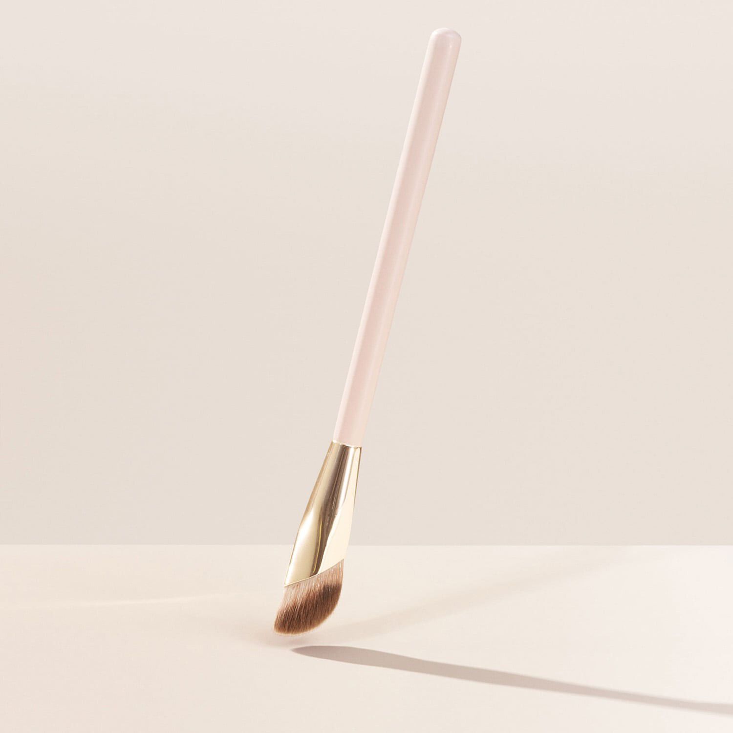 Liquid Touch - Concealer Brush