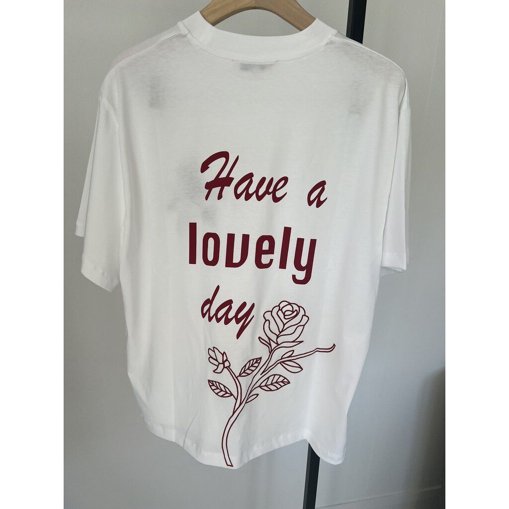 Best Lovely Tee