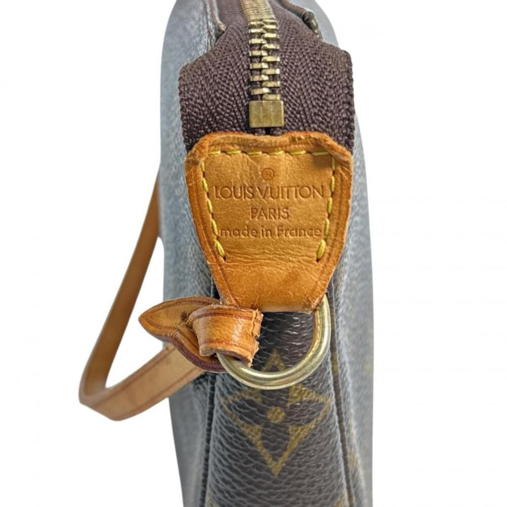 Louis Vuitton Pochette Accessoires