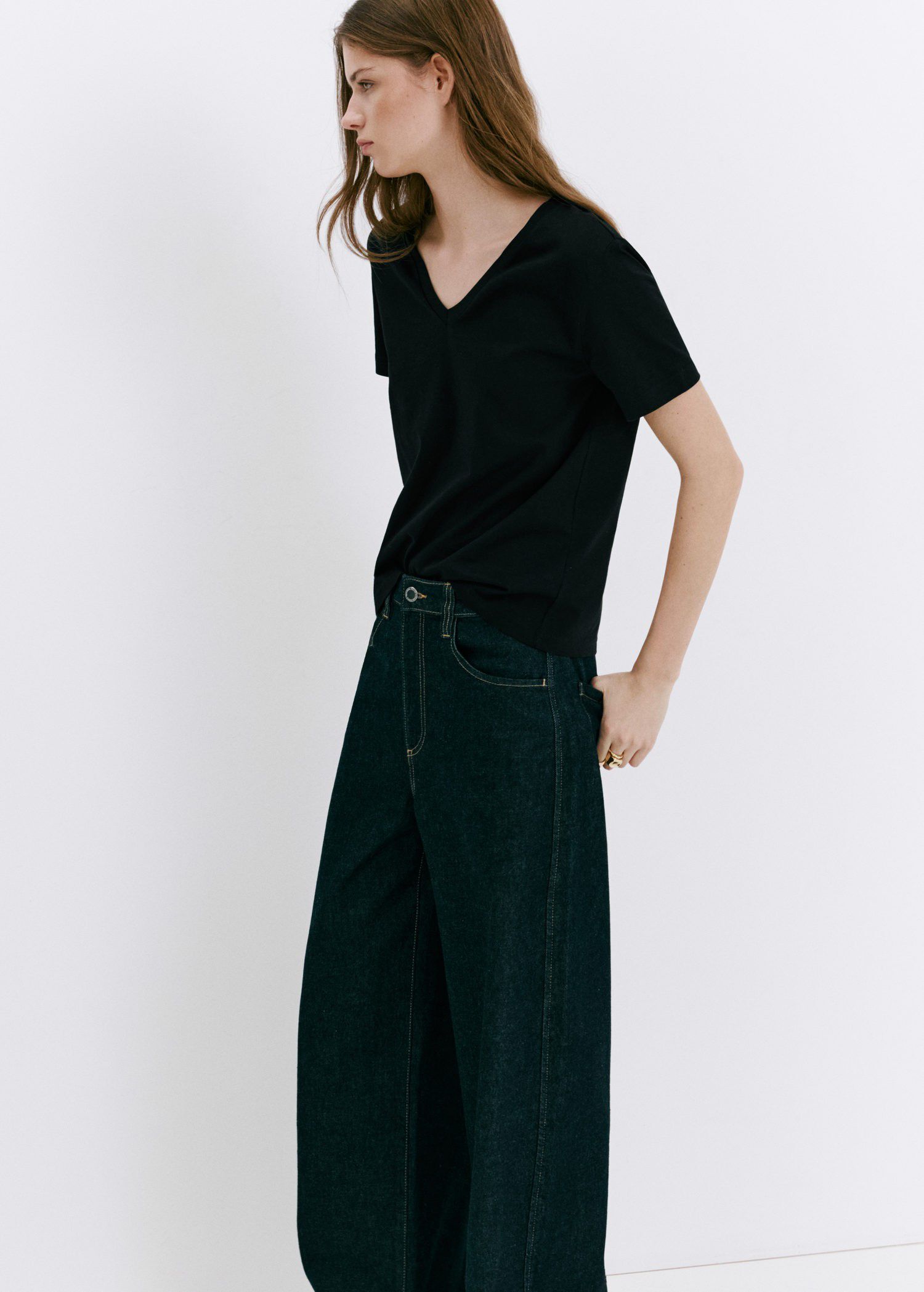 V-neck cotton T-shirt