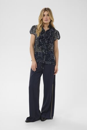LiljaSZ Crinkle SS Shirt