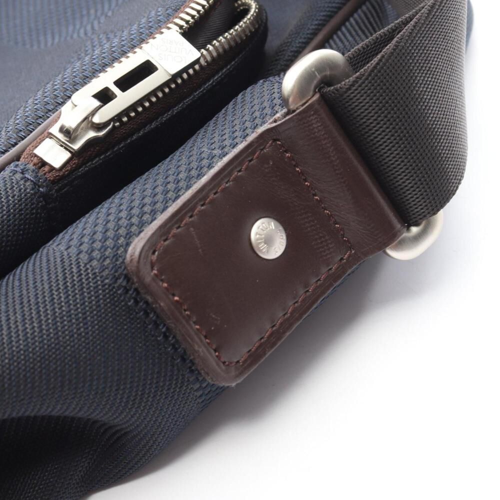 Louis Vuitton Shoulder Bags