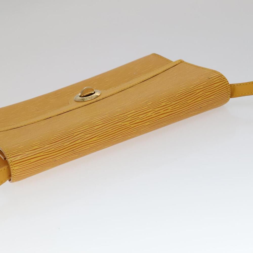 Louis Vuitton Shoulder Bags