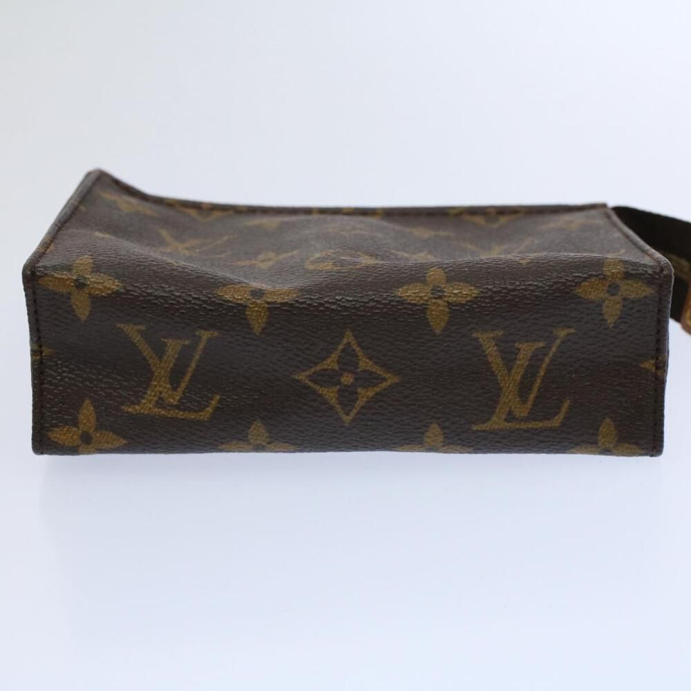 Louis Vuitton Poche Toilette