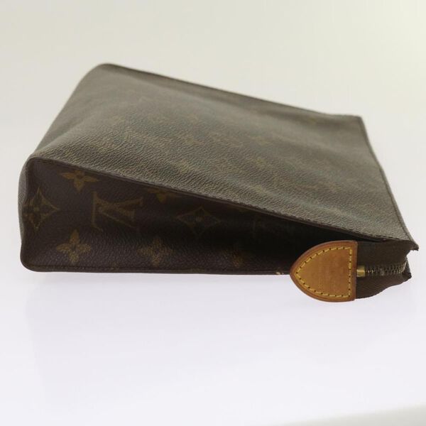 Louis Vuitton Poche Toilette