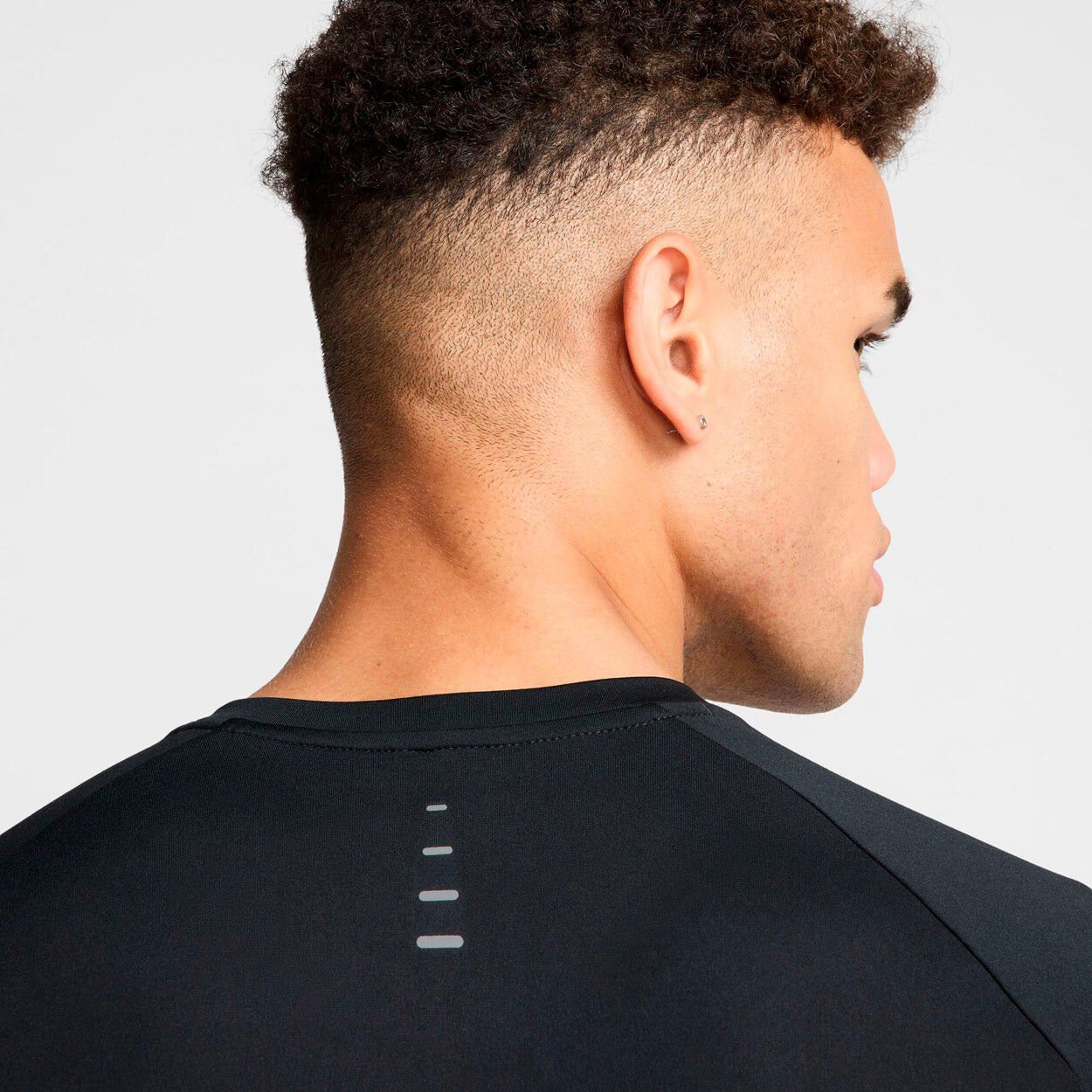 Stride Dri-Fit L&oslash;be T-shirt