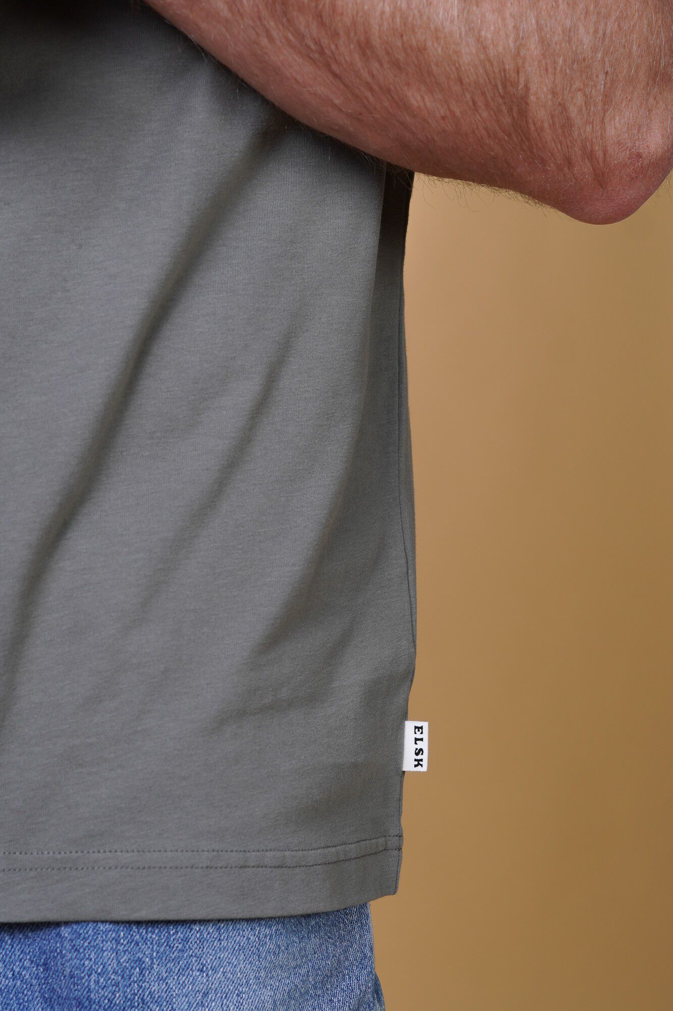 POCKET MEN'S BRUSHED T-SHIRT
