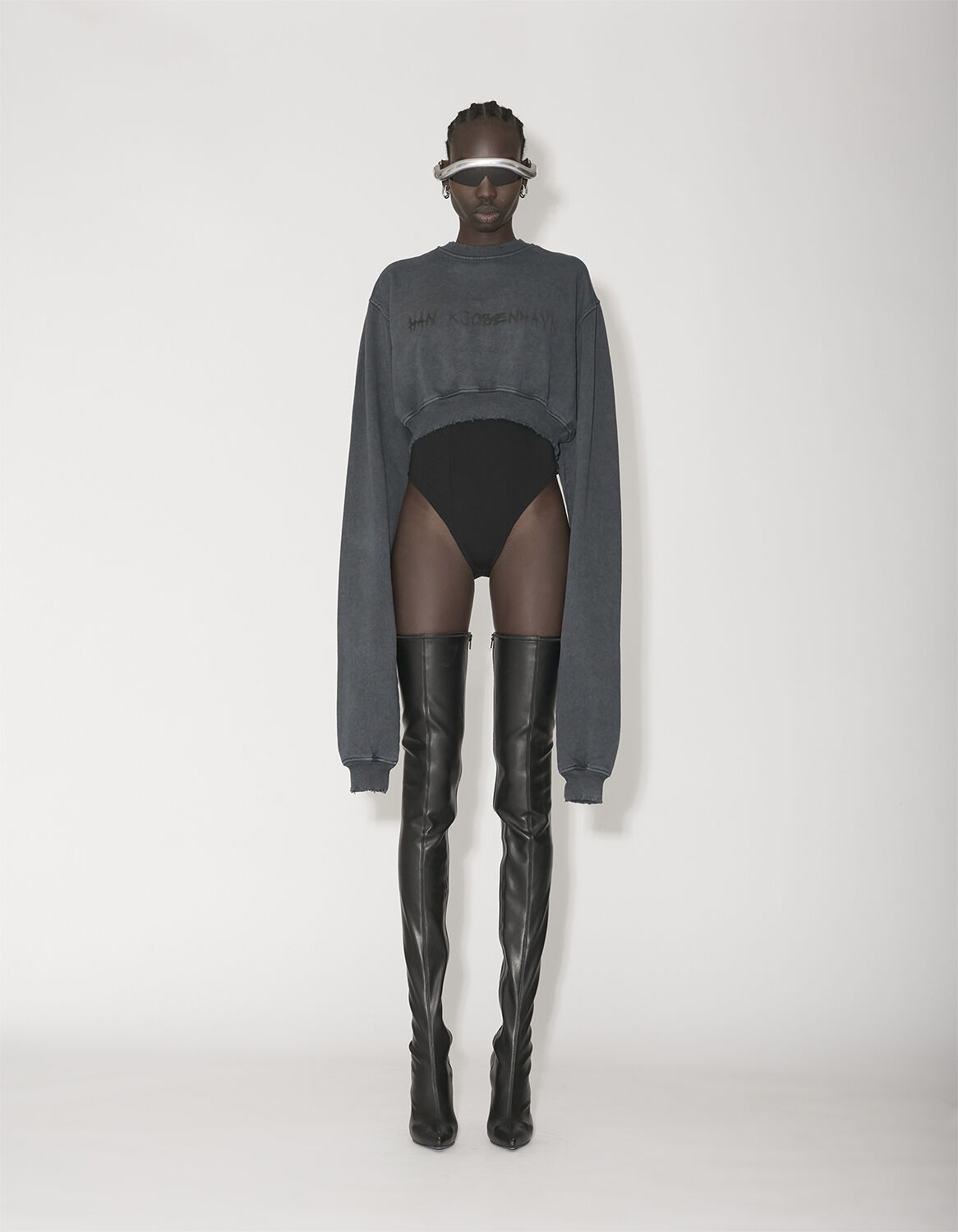 Sweatshirts & sweatpants