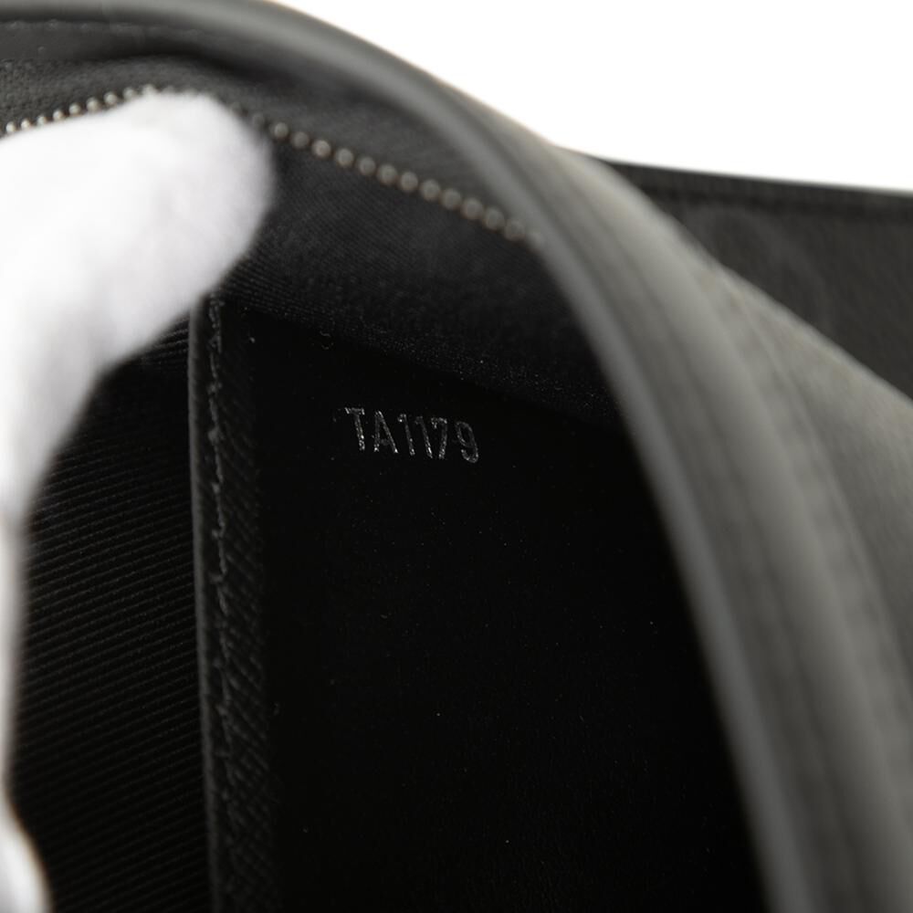 Louis Vuitton Pochette Homme