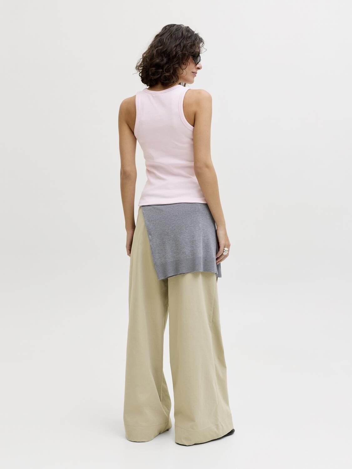 JXFRIDA SL U-NECK TOP JRS NOOS