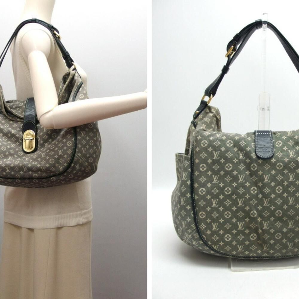 Louis Vuitton Shoulder Bags