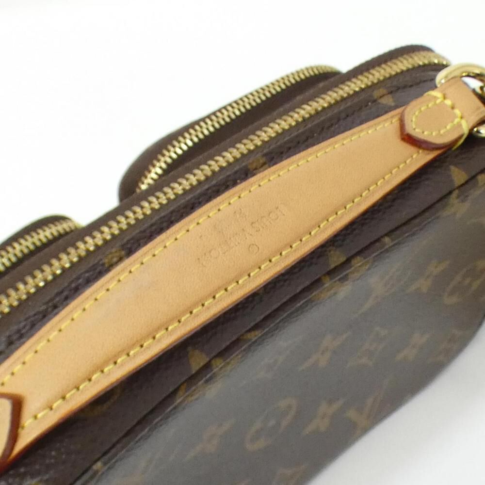 Louis Vuitton Shoulder Bags