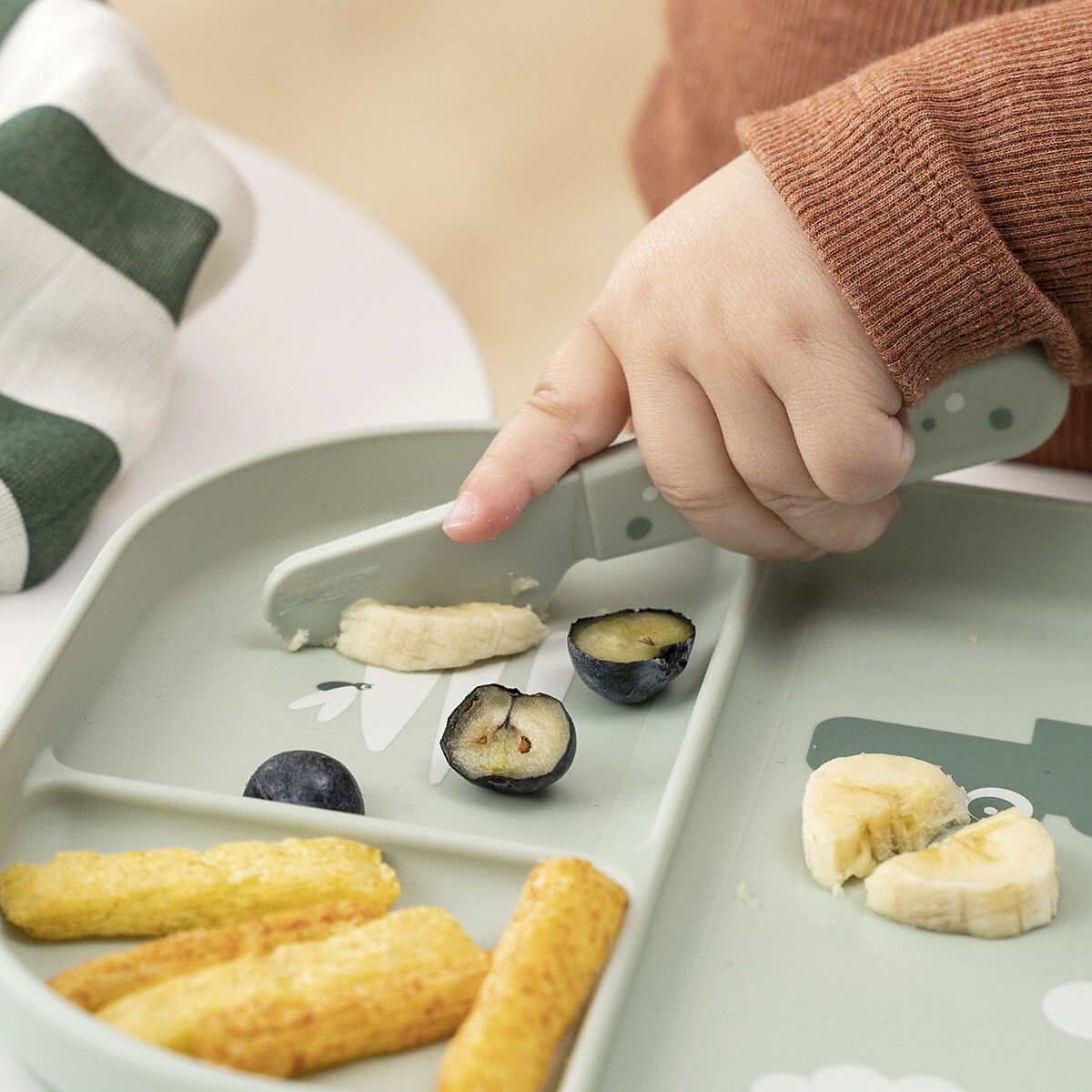 Foodie bestiks&aelig;t Happy dots Gr&oslash;n