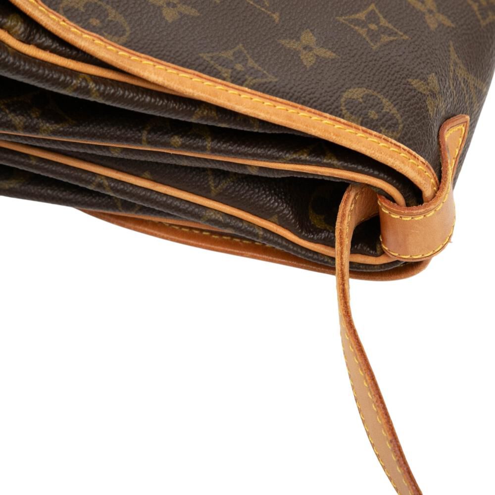 Louis Vuitton Saumur