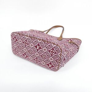 Louis Vuitton Neverfull