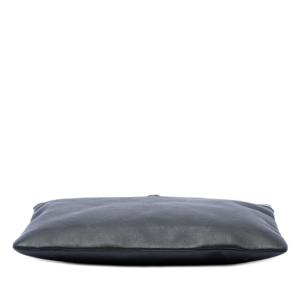 Louis Vuitton Clutch