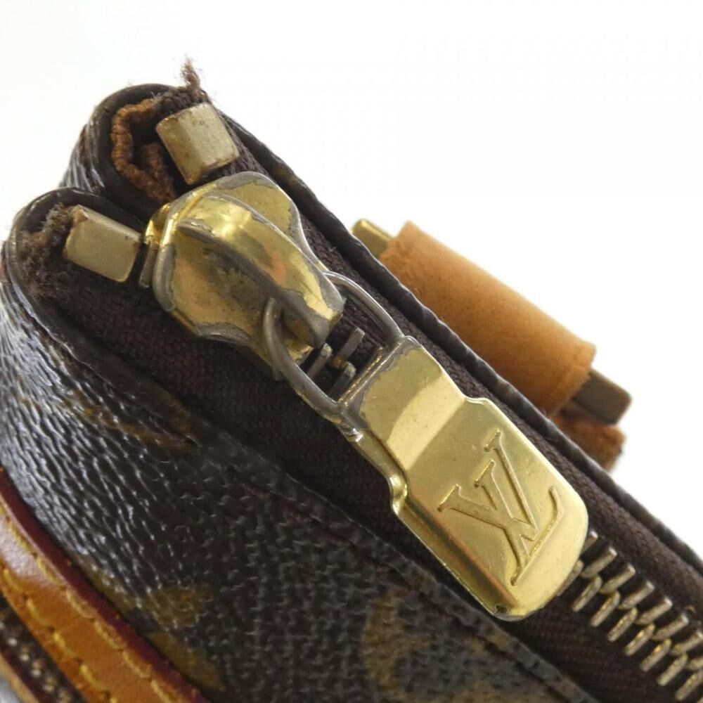 Louis Vuitton Shoulder Bags